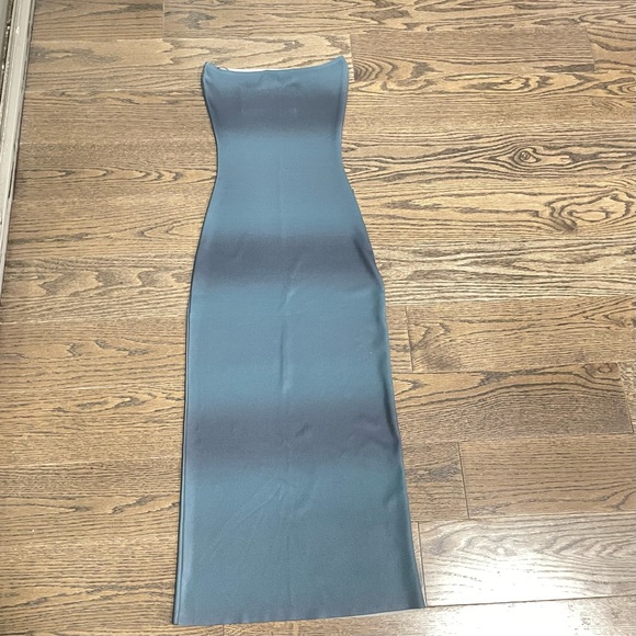 Zara Strapless Gradient Midi Dress - Picture 5 of 7